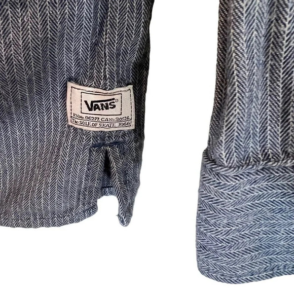 Vans Mens Button Up Shirt Large Blue White Striped Front Pocket Logo 100% Cotton - Picture 7 of 8